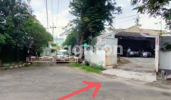 Rumah usaha bisa untuk gudang atau workshop kantor di Cisadane surabaya pusat tengah kota 1