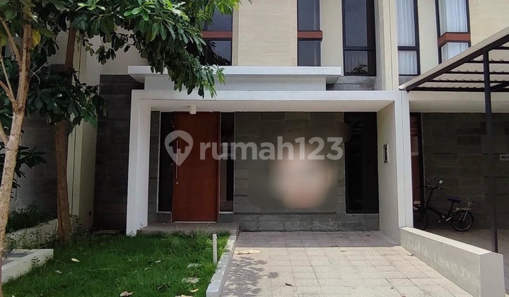 For Sale: House in Northwest Lake Citraland, West Surabaya