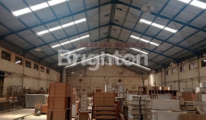 Pabrik gudang 7000 meter di cerme gresik jalan utama bisa akses kontainer 2