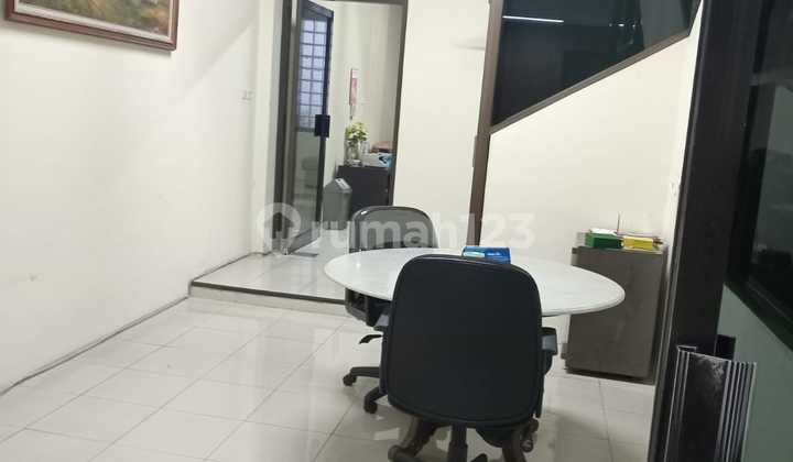 Ruko Surabaya Pusat Tengah Kota Jalan Yos Sudarso