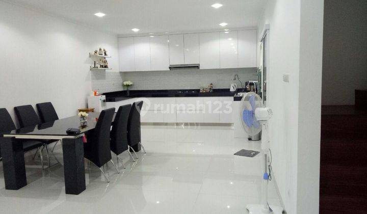 Rumah Hook Furnished Monaco Gading Serpong 1