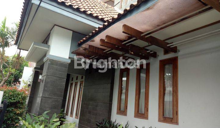 RUMAH ARSITEK MEWAH 2,5 LANTAI DI TEBET 1