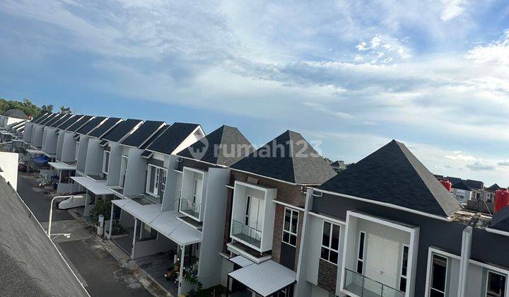 Rumah Dalam Cluster Kondisi Terawat Kawasan Asri Furnished SHM - Sertifikat Hak Milik 1