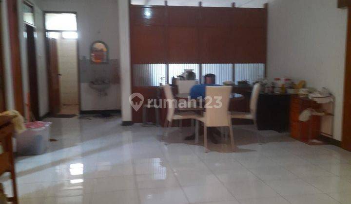 Rumah 2 Lantai semi furnished siap huni di Setrawangi Setrasari 2