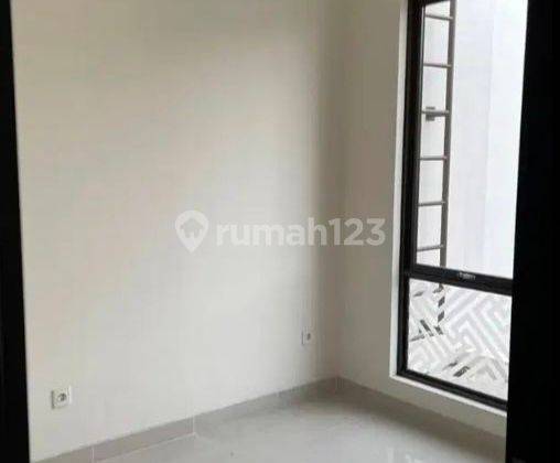   Rumah dijual murah semi furnished siap huni di podomoro park 2