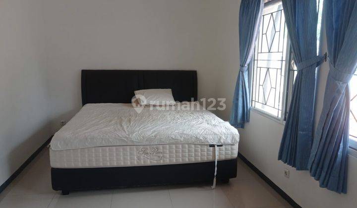 Rumah 2 lantai siap huni full furnished dekat RS. Dustira Baros  2