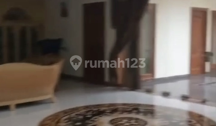 Ready-to-Live House in Batununggal, and Very Luxurious 2