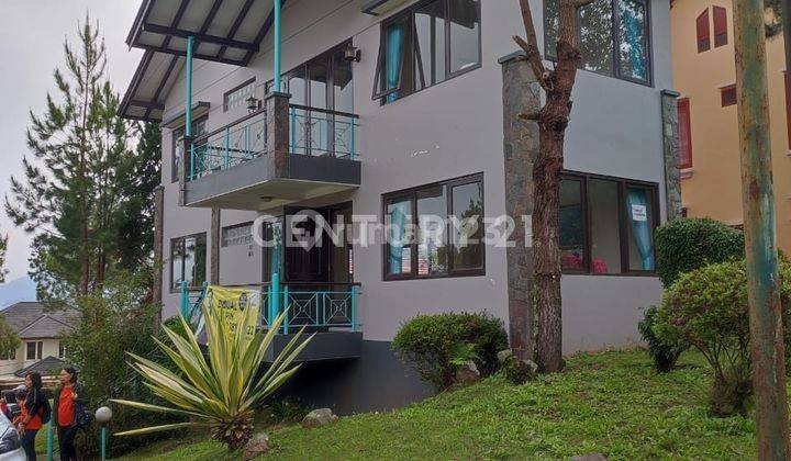 Villa 2 Lt Di Villa Istana Bunga Lembang 1