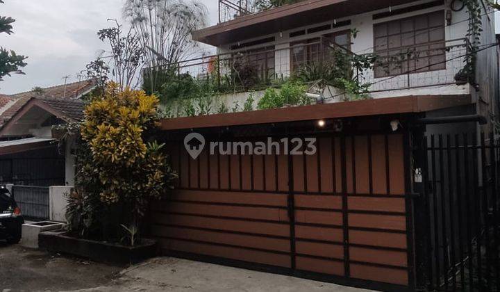 Rumah  3 Lantai Nata Endah Sadang  Bandung 1