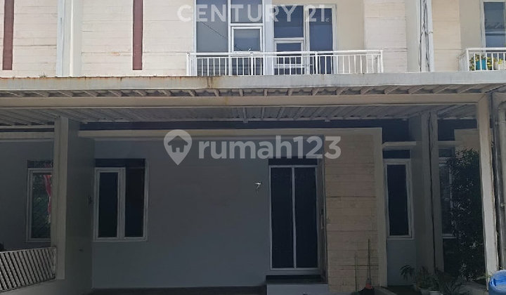 2-Storey House in Taman Kopo Indah 5, Close to Toll Road Access