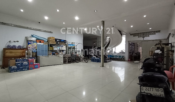 Dijual Rumah Megah Dan Lux 2,5 Lantai Di Daerah Strategis Cimahi 2