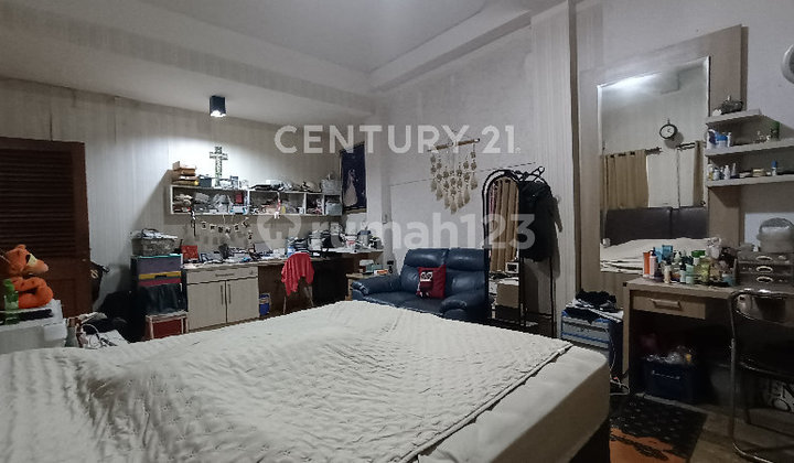 Dijual Rumah Cantik dan Luas di Sayap Jendral Sudirman Bandung 2