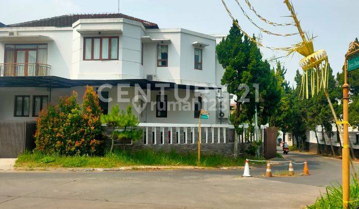 Rumah Hook 6 Kamar Siap Pakai Di Setra Duta Mainroad 1