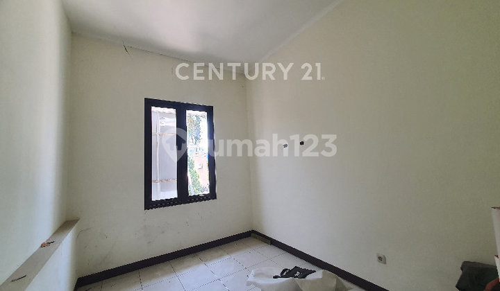 Ruko 2 Lantai Siap Pakai, Lokasi Strategis Di Singgasana Bandung Ruko 2 Lantai Siap Pakai, Lokasi Strategis Di Singgasana Bandung