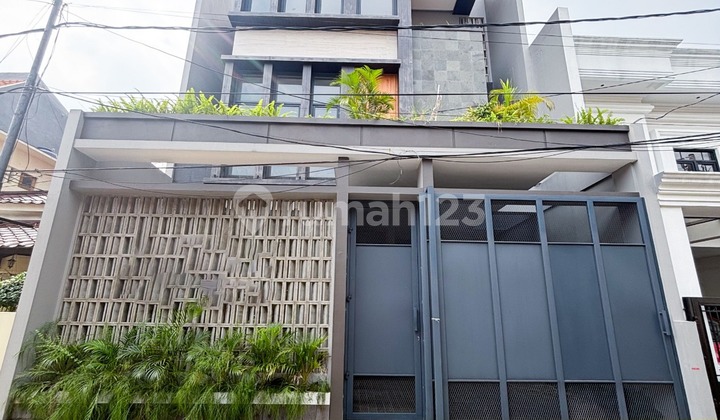 [FOR SALE]: BRAND NEW 3-STORY BUILDING READY TO OCCUPY IN POMDOK INDAH COMPLEX, SOUTH JAKARTA