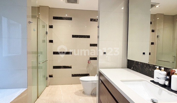 [FOR SALE] - FULLY FURNISHED LUXURY HOUSE IN THE NAVAPARK AREA, BSD CITY, SOUTH TANGERANG