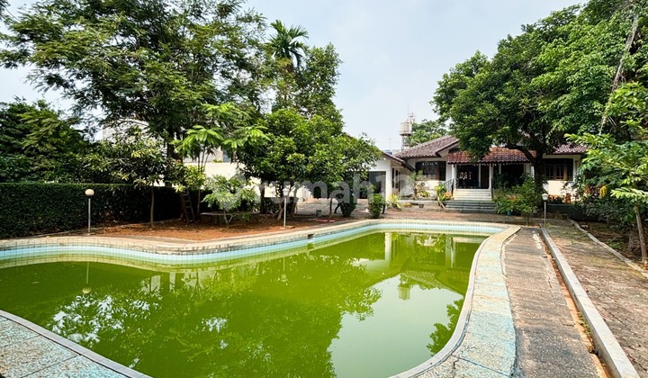 For Sale Rumah Hitung Tanah Dengan Halaman Luas Di Pejaten Timur, Jakarta Selatan 2