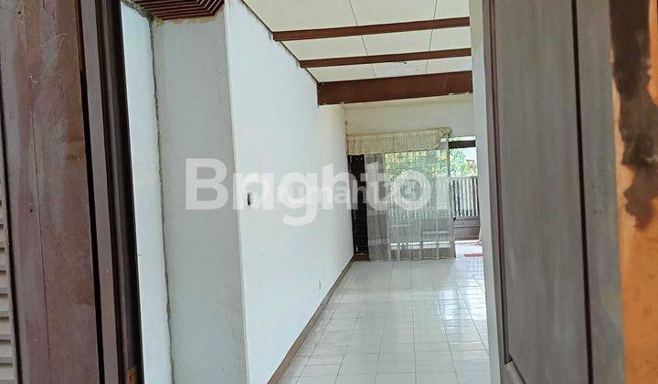 RUMAH TENGAH KOTA LUAS 300 METER BISA BUAT KANTOR SAYAP RAJAWALI SHM KOSONGAN DEKAT BPK SUDIRMAN 2