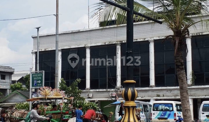 Shop House for Sale Cheap Pintu Kecil Asemka West Jakarta 2