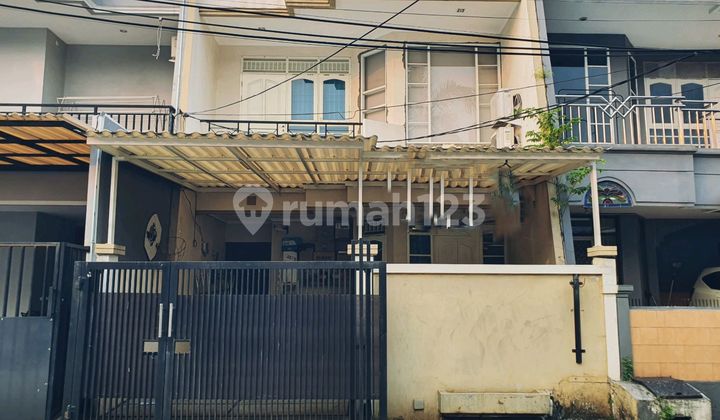 GREEN GARDEN HOUSE WEST JAKARTA