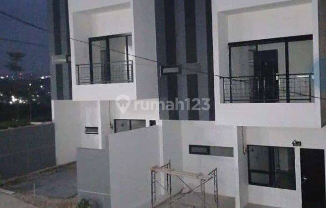 Rumah 2 lantai di bandung 1