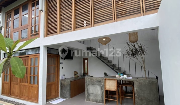 Harga Menjelang Lebaran Turun Drastis !!!!! Kesempatan Langka di Jual Villa Kolam Renang Lokasi Sardonoharjo Ngaglik Sleman , Jogjakarta