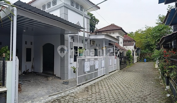 For Sale Cheap Comfortable House Near City Center Location Condong Catur Sleman Jogjakarta
