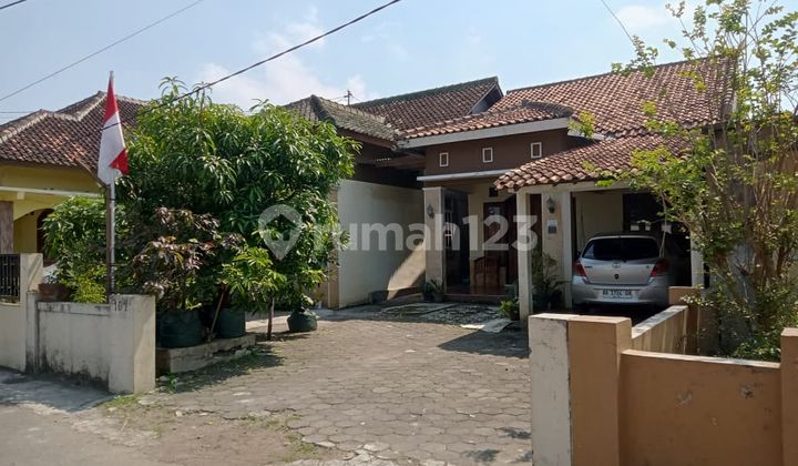 Di Jual Murah Rumah Tengah Kota Yogya Dekat Stasiun Tugu Rumah Bagus SHM di Bener, Tegalrejo, Kota Yogyakarta, Daerah Istimewa Yogyakarta, Indonesia, Tegalrejo