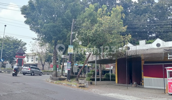Di Jual Tanah Bonus Bangunan Ruang Usaha Dekat Sch & Pemda Sleman Di Mts Negeri 4, Jl. Purbaya, Tridadi, Sleman, Sleman, Daerah Istimewa Yogyakarta, Indonesia, 55511, Sleman