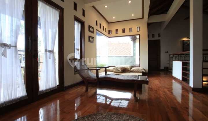 DIJUAL  RUMAH KOMPLEK SURYA SETRA BANDUNG 2