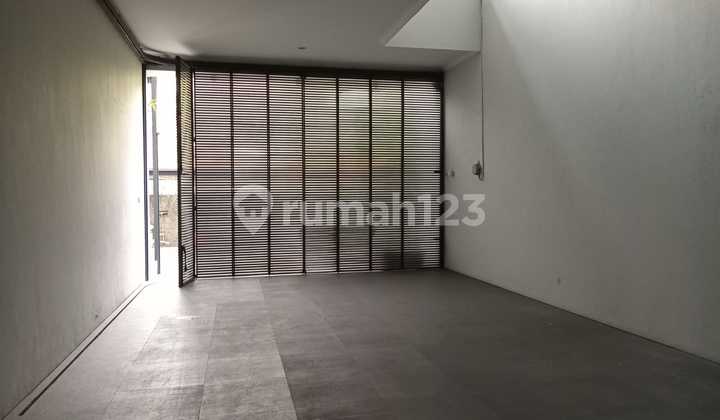 Dijual Rumah Lux Mainroad Citarum Bandung