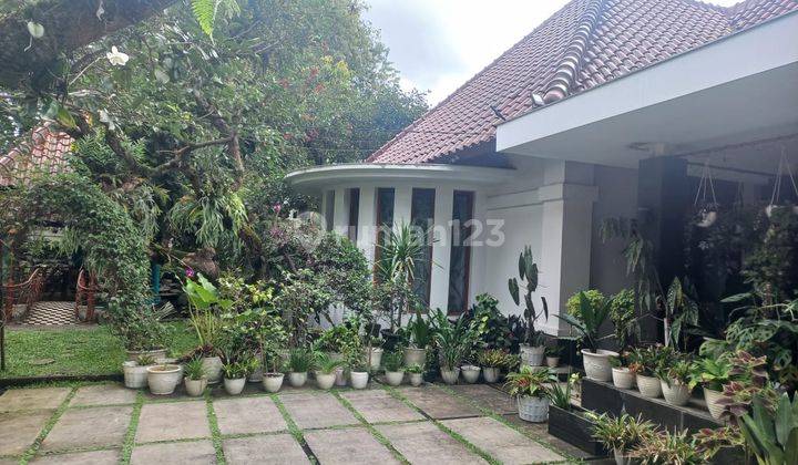 Rumah 3 Lantai Bagus SHM di Setra Murni, Bandung 1