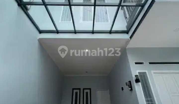 Rumah 2 Lantai Bagus SHM di Antapani, Bandung