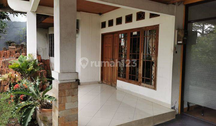 Rumah 2 Lantai Bagus Semi Furnished SHM di Arcamanik, Bandung 1