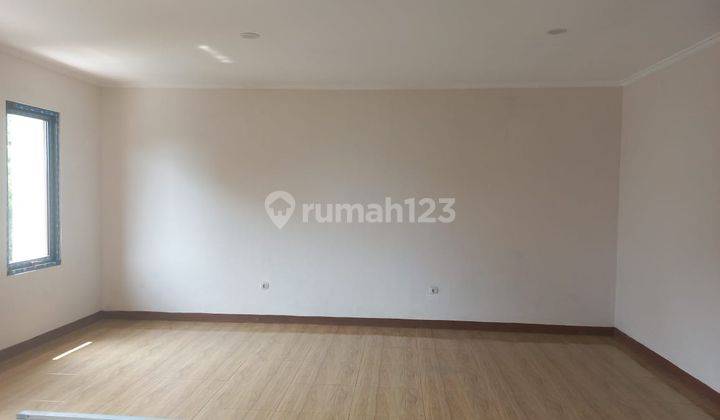 Perkantoran di Surya Sumantri, Bandung 130 m Sudah Renovasi SHM 2