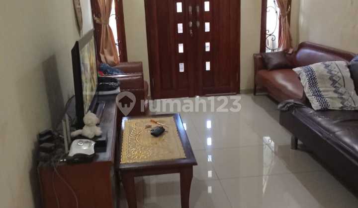 Rumah Nyaman & Terawat Dijual Di Komplek GBA 