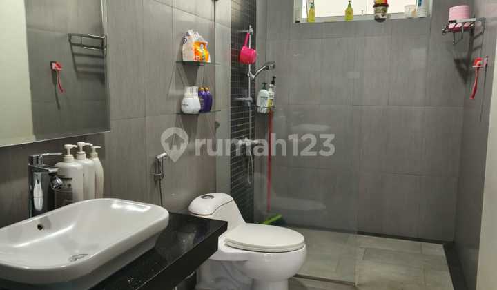 Rumah Bagus Taman Kopo Indah, Bandung 2