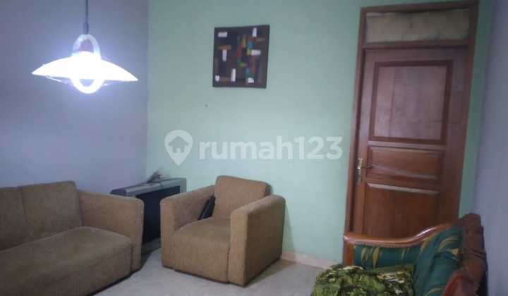 Tanah Dan 4 Bangunan Rumah Di Ciwaruga Bandung Barat