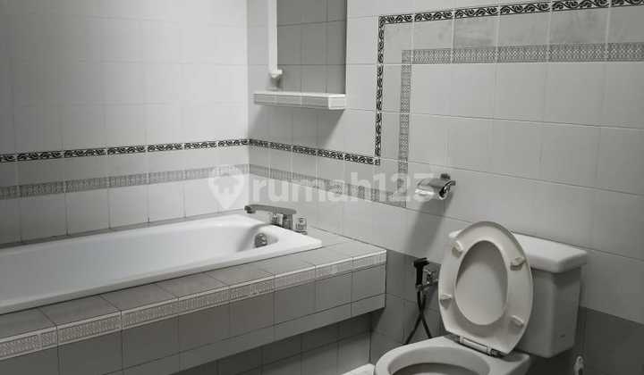 Nice House Riau Wing, Bandung 2