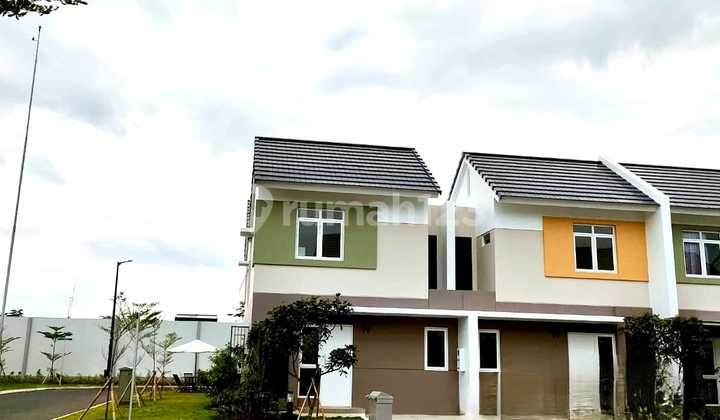 Nice Semi Furnished House Summarecon Bandung, Bandung