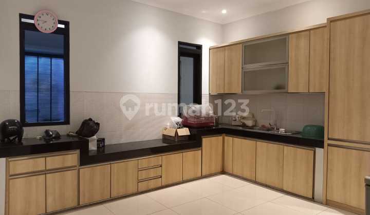 Dijual Rumah Lux Mainroad Citarum Bandung 2