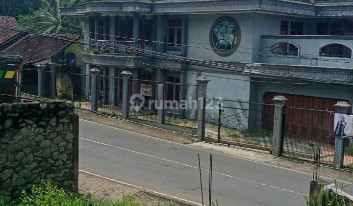 Rumah Bagus Cikalong Wetan, Bandung 2