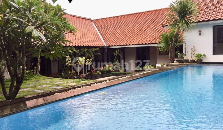 For sale large Villa house with extensive land in Cibaligo Permai Raya, West Bandung, Bandung. For sale large Villa house with extensive land in Cibaligo Permai Raya, West Bandung, Bandung.
