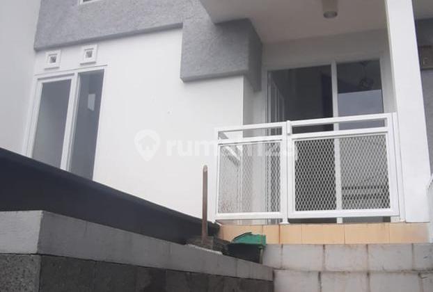 Dijual Rumah Cantik 2 Lantai + Rooftop Di Antapani