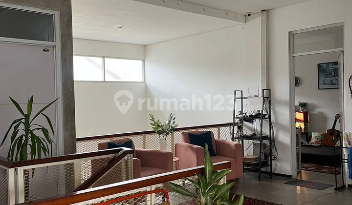 Rumah Bagus Semi Furnished Buah Batu, Bandung 2