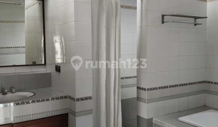 Rumah Bagus Sayap Riau, Bandung