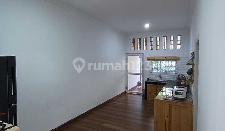 Jual rumah asri dan nyaman di Dago Giri 2