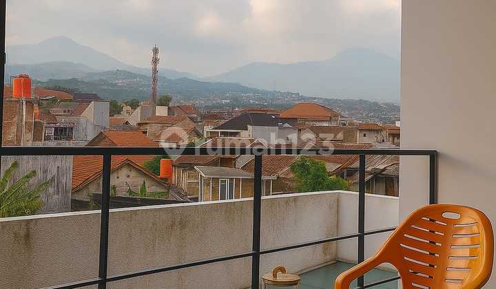 Luxury Lux house, still new with beautiful views in Ujungberung, Bandung city.