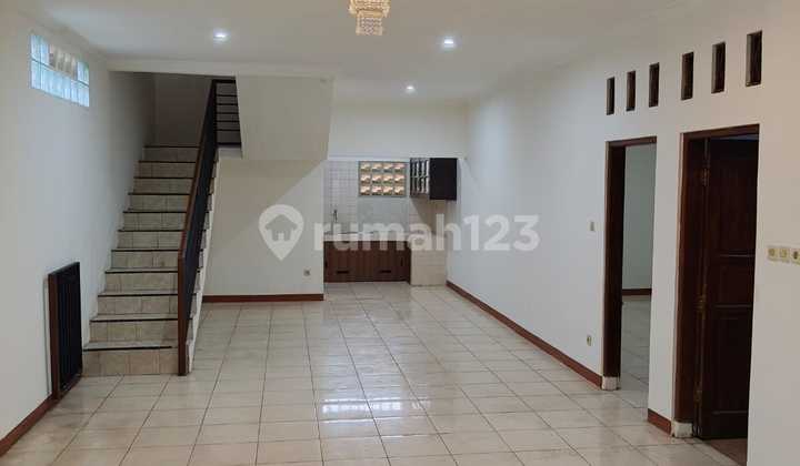 Dijual Rumah Mainroad Ciganitri Buah Batu Bandung