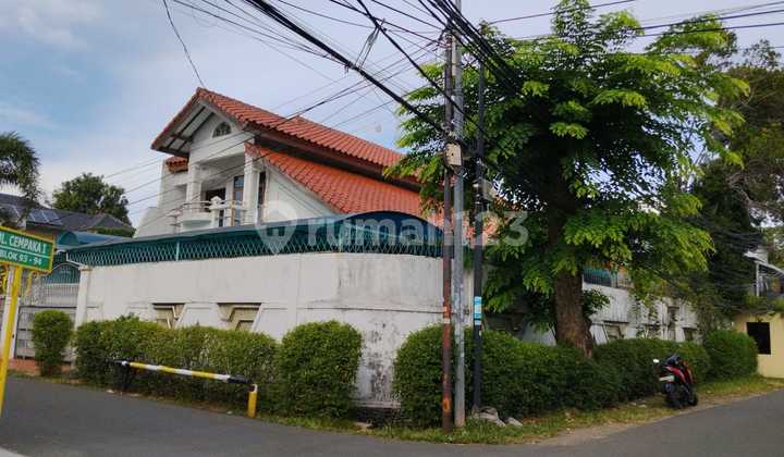 Ready-to-Occupy 2-Storey House, Area 370m², On Jl Tomang North Meruya, Cash Only Ready-to-Occupy 2-Storey House, Area 370m², On Jl Tomang North Meruya, Cash Only